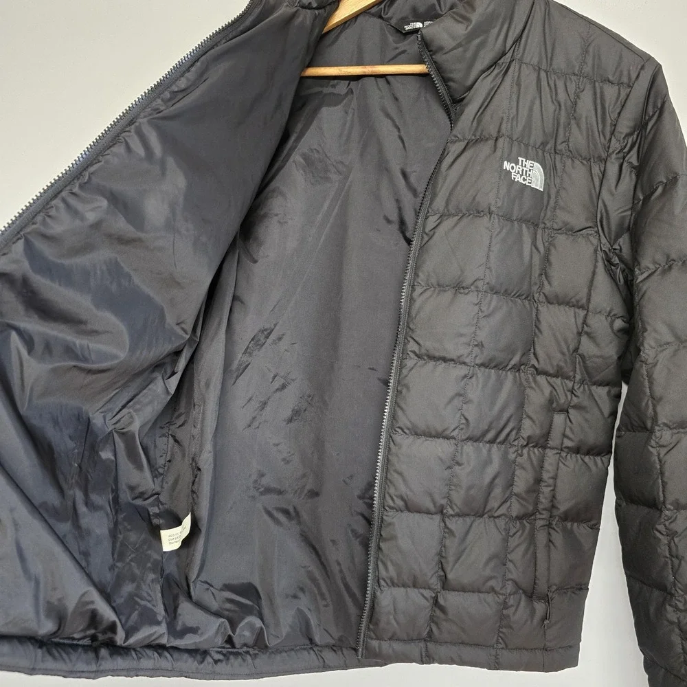The North Face Mens Puffer Jacket Size M Black Down Fill Pockets Quilted Hiking
